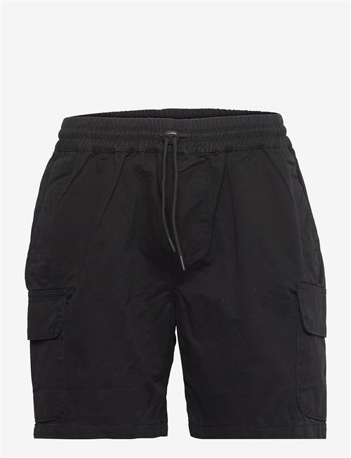 Revolution | Shorts | M
