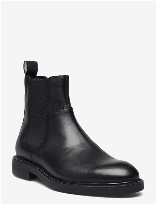 VAGABOND | Alex M | 43