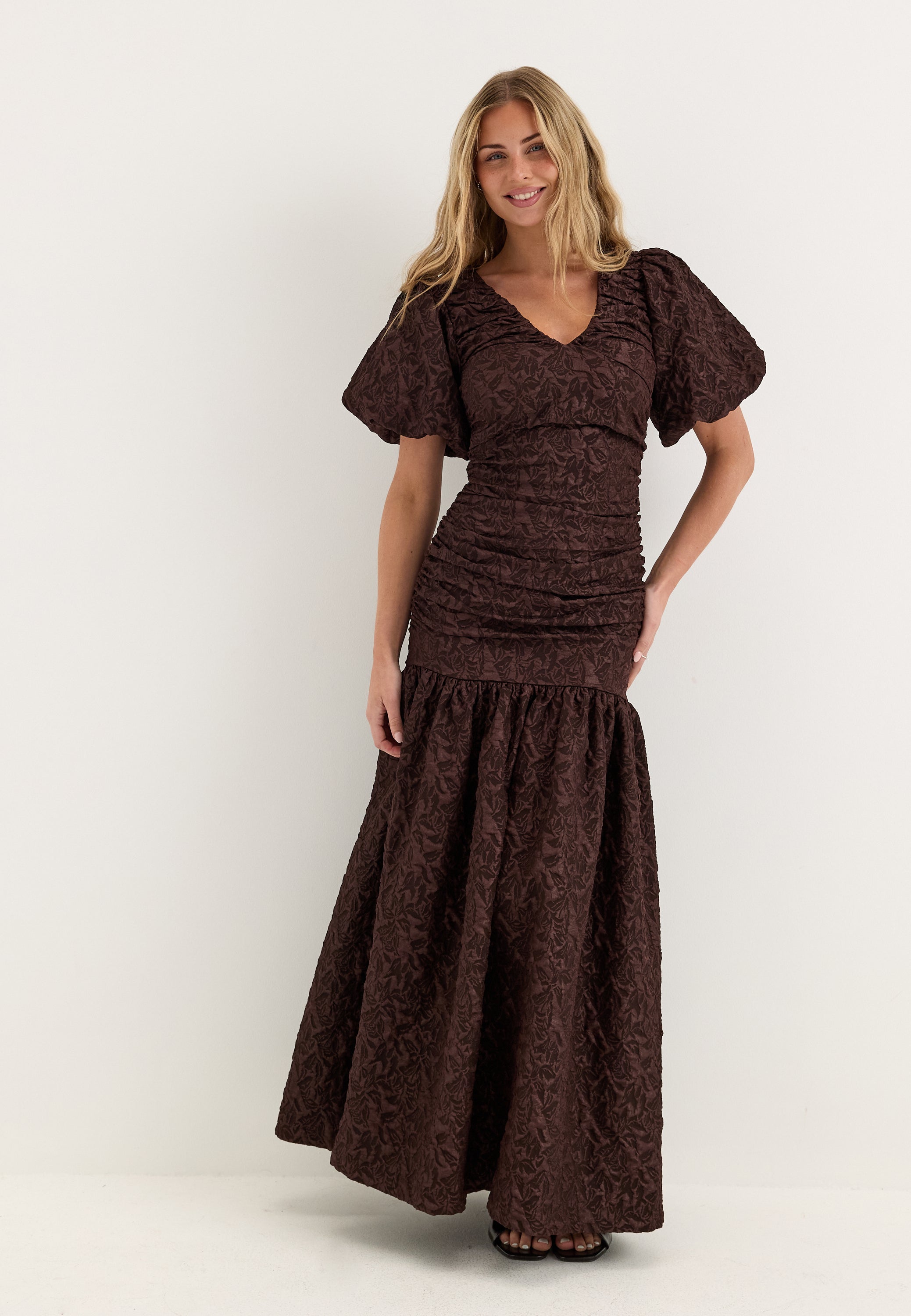 BUBBLEROOM OCCASION Puff Sleeve V-neck Jaqcuard Gown
