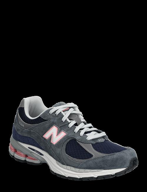 New Balance | New Balance 2002R | 44