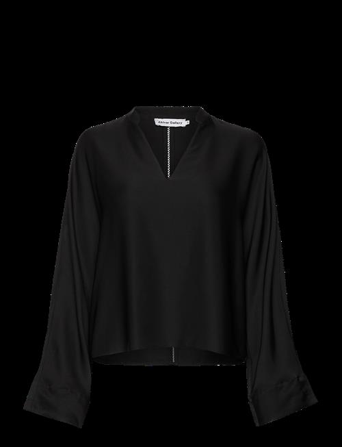 Ahlvar Gallery | Nina V-Neck Silk Blouse | L
