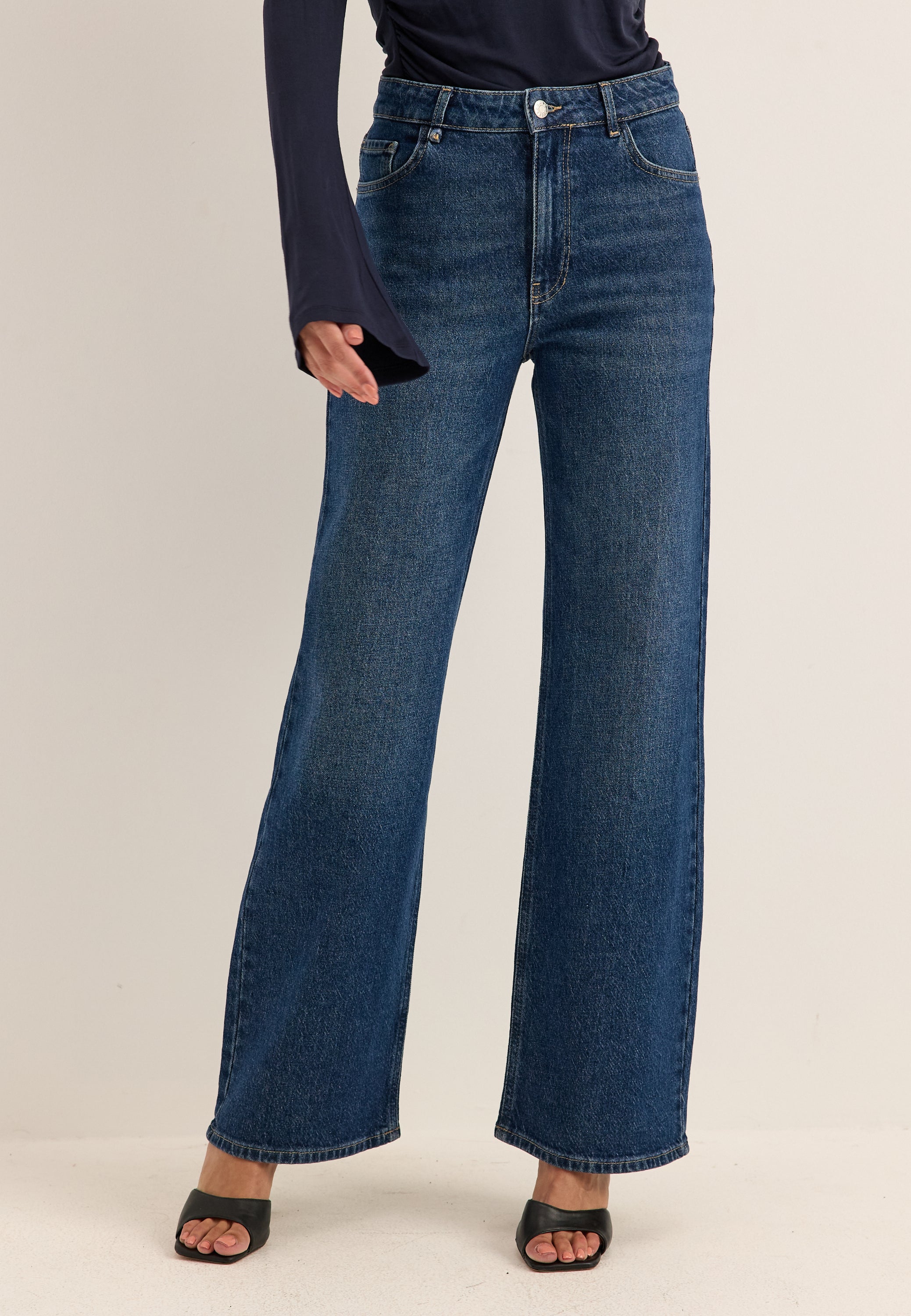 BUBBLEROOM Wide Leg Jeans