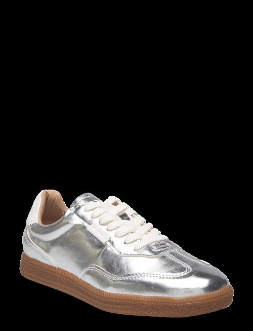 Steve Madden | Emporia Sneaker | 38