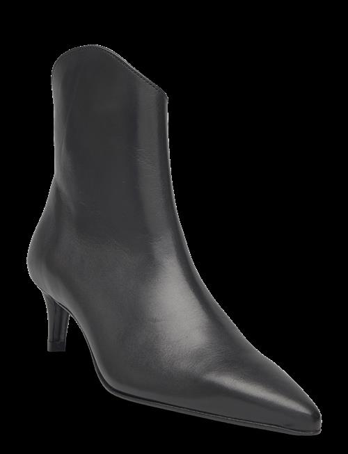 Malina | Izzie Kitten Heel Ankle Boots | 39