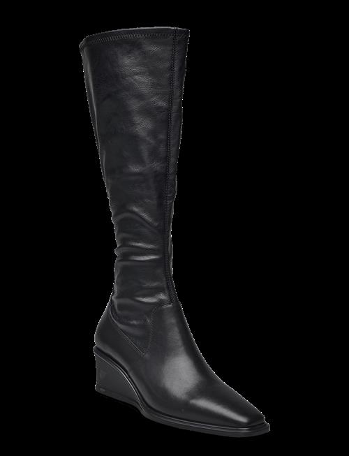 VAGABOND | Aino | 36