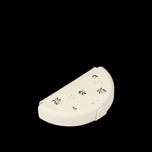Liewood Eugene Sammenklappelig Snackboks Peach / Sea Shell  Peach / Sea Shell-OS  Creme  One Size  Drenge, Piger