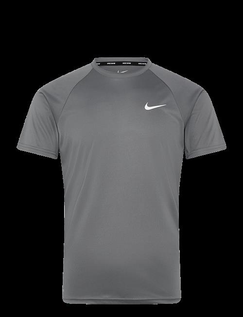 NIKE SWIM | Nike Essential Short Sleeve Hydroguard | M