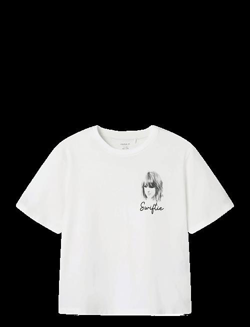 name it | Nkffern Tswift Ss Nreg Top Sky | 122-128