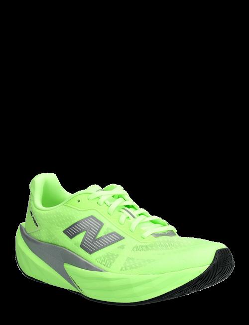 New Balance | New Balance Fuelcell Rebel V5 | 39