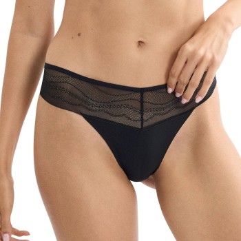 Triumph Trusser Breathe and Lift Smart String Sort Large Dame