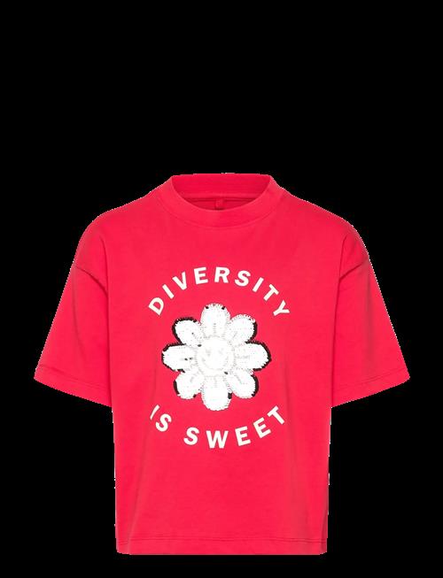 The New | Tnninette Os S_S Tee | 122/128