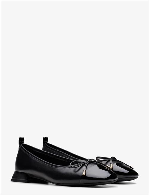 Clarks | Ubree15 Poppy D | 37.5