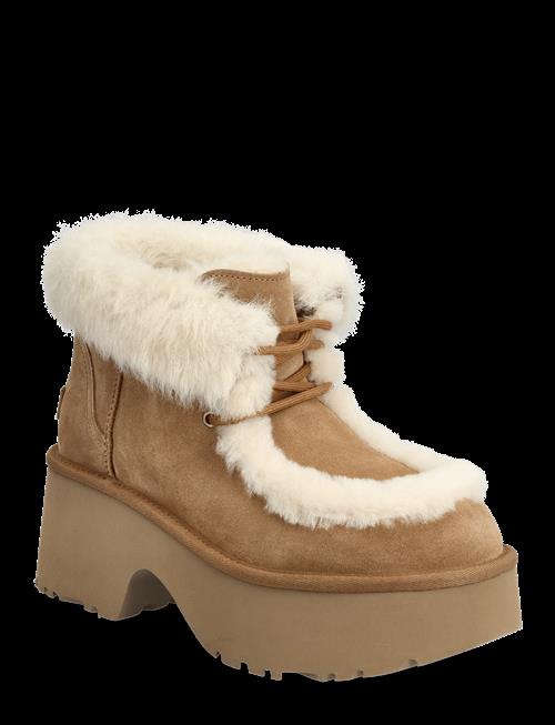 UGG | W New Heights Lace Up | 39