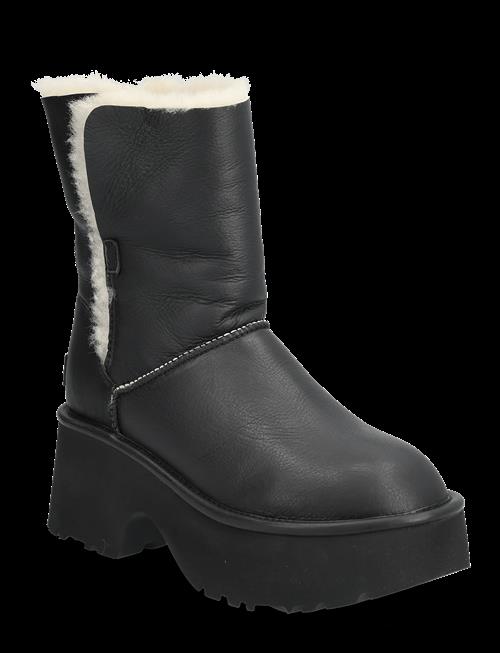 UGG | W New Heights Cuff Lthr | 39