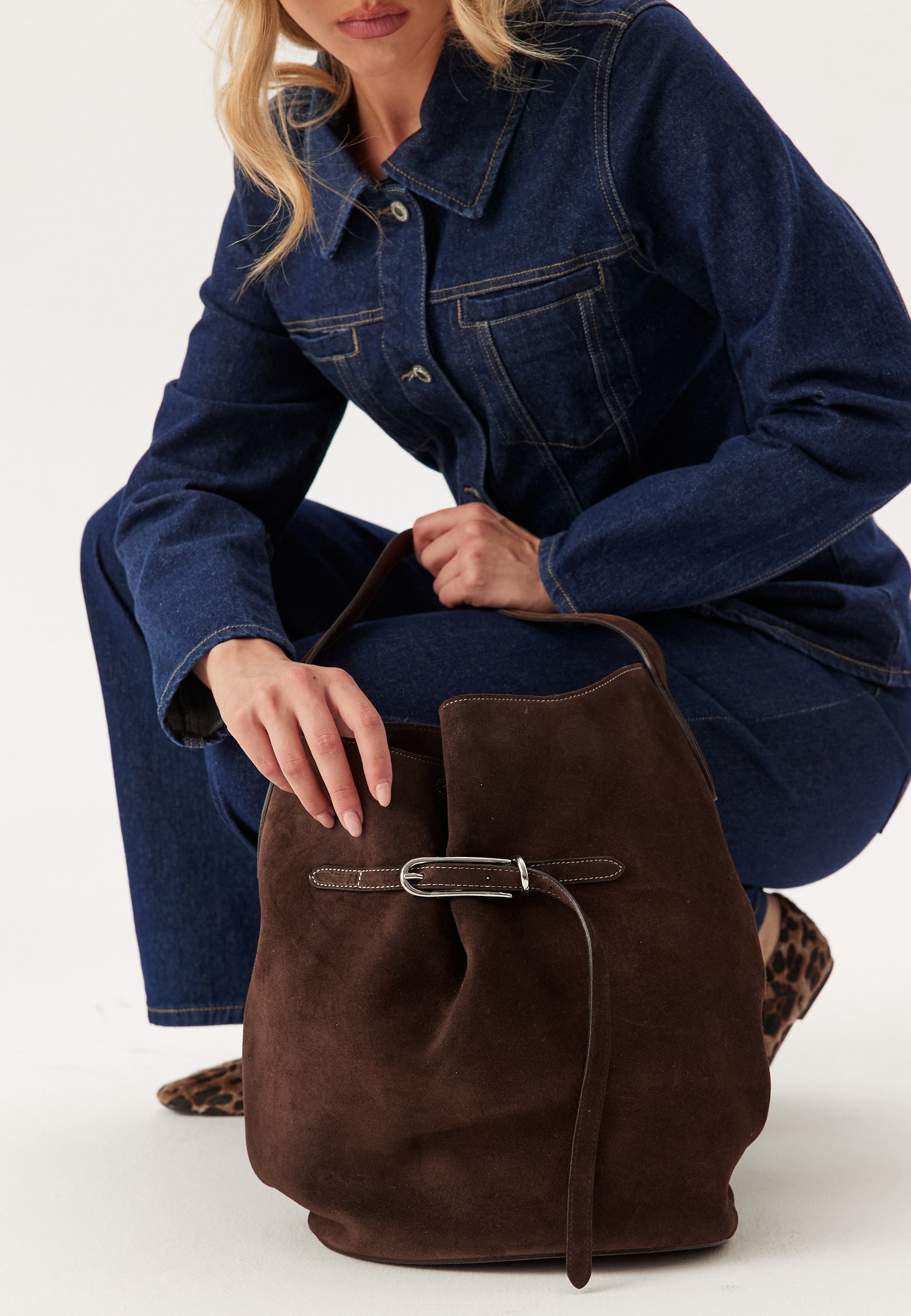 Liffner Belted Bucket Bag Large