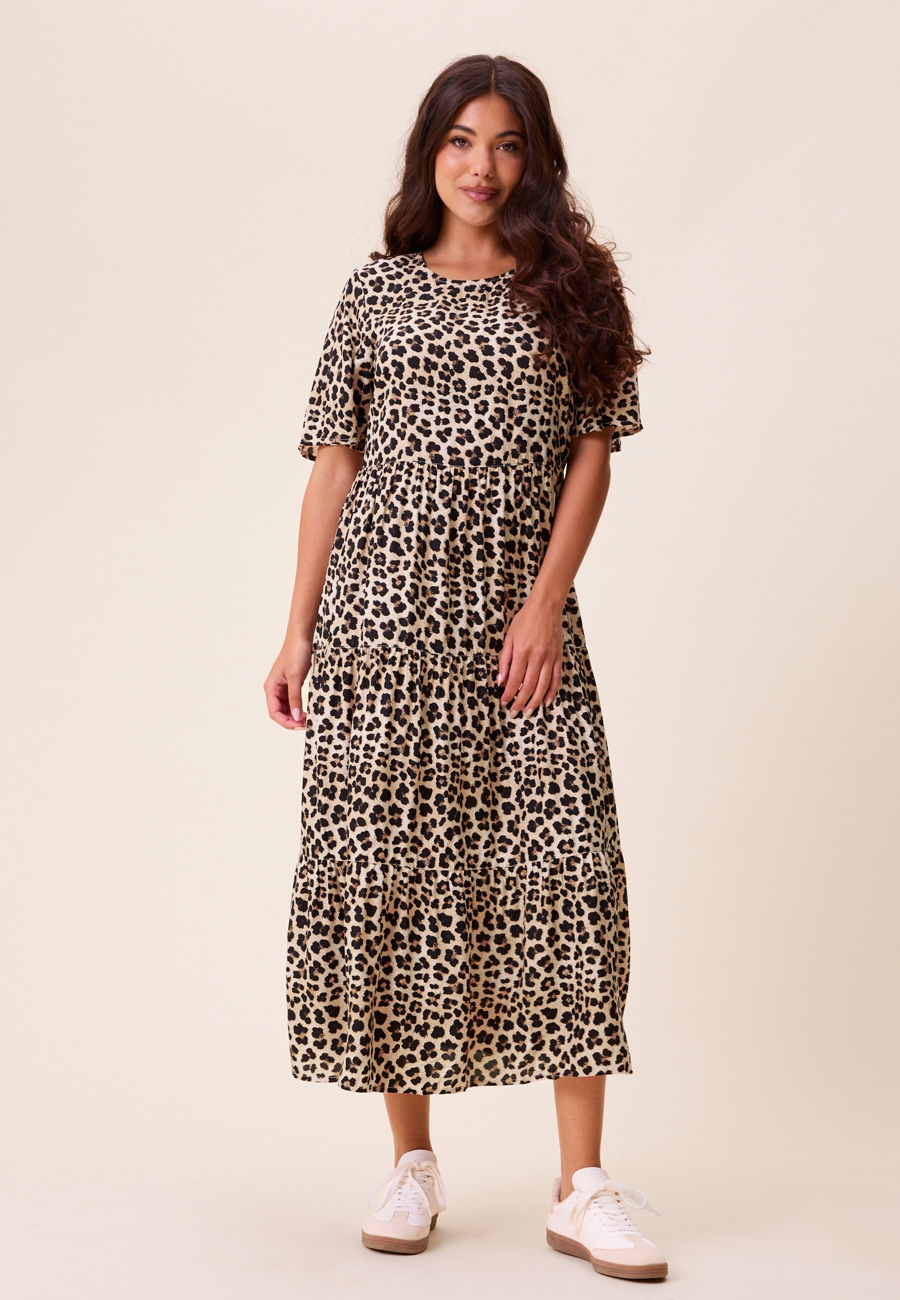 Happy Holly Butterfly Sleeve Viscose Midi Dress