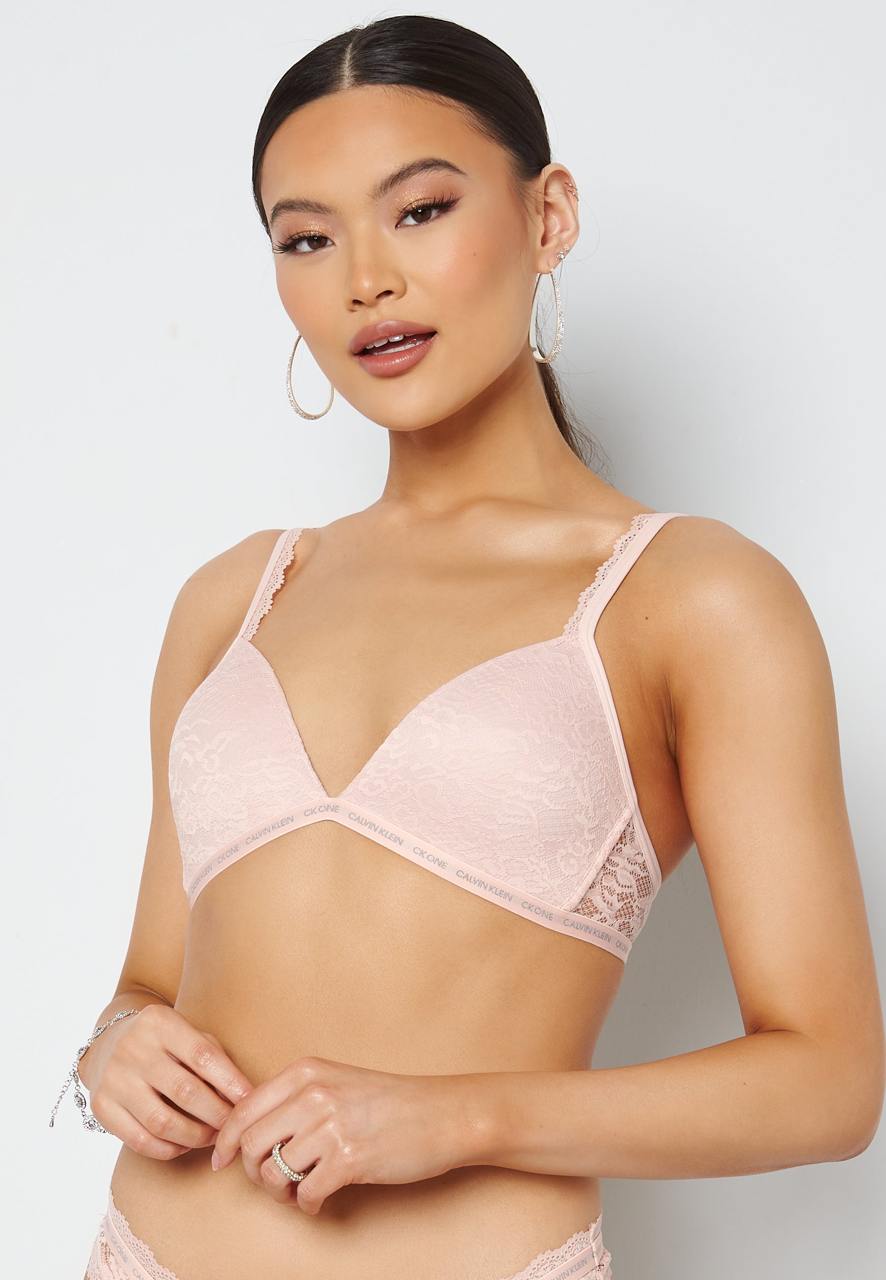 Calvin Klein Light Lined Triangle