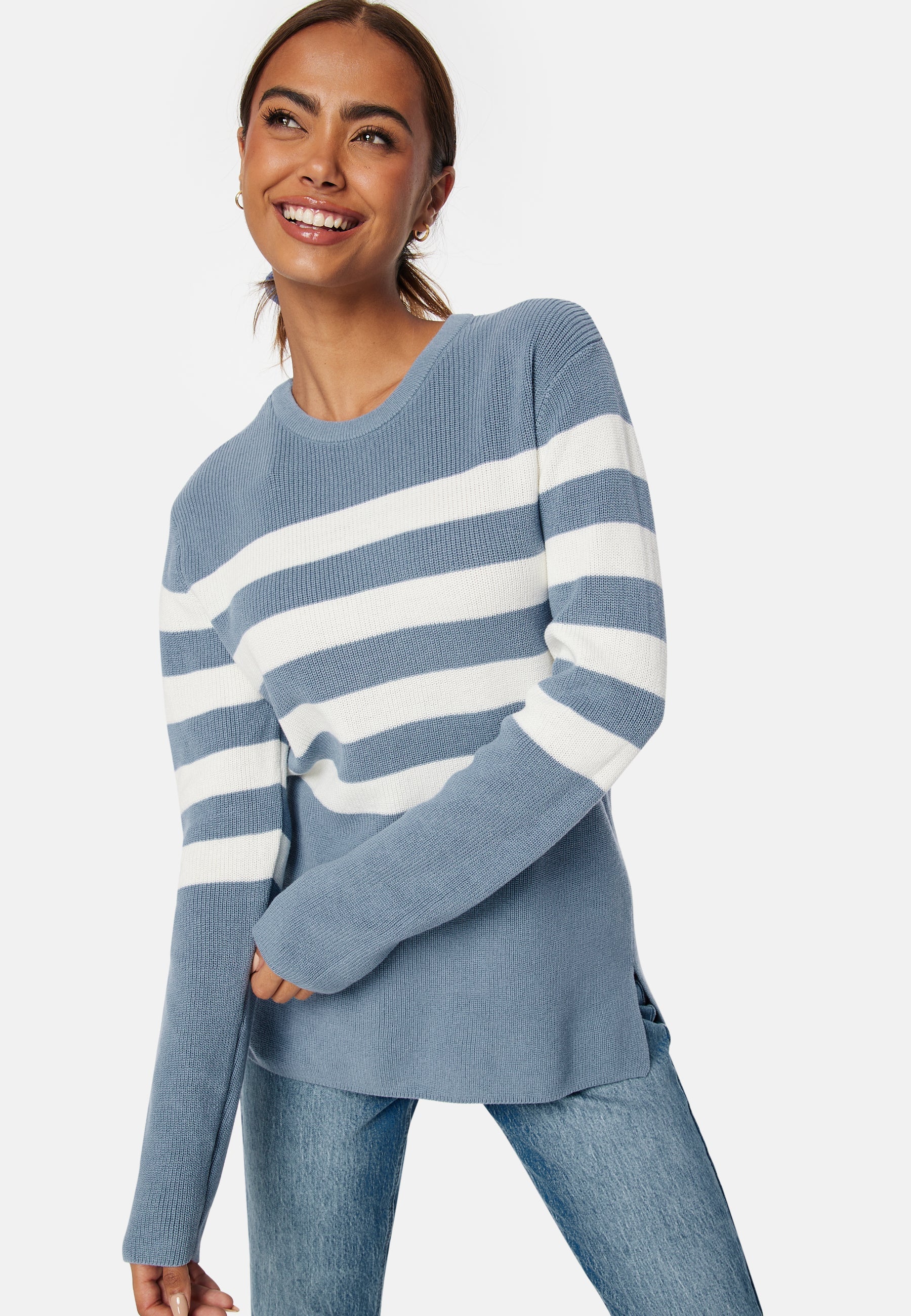 Happy Holly Striped O-neck  Knitted Sweater
