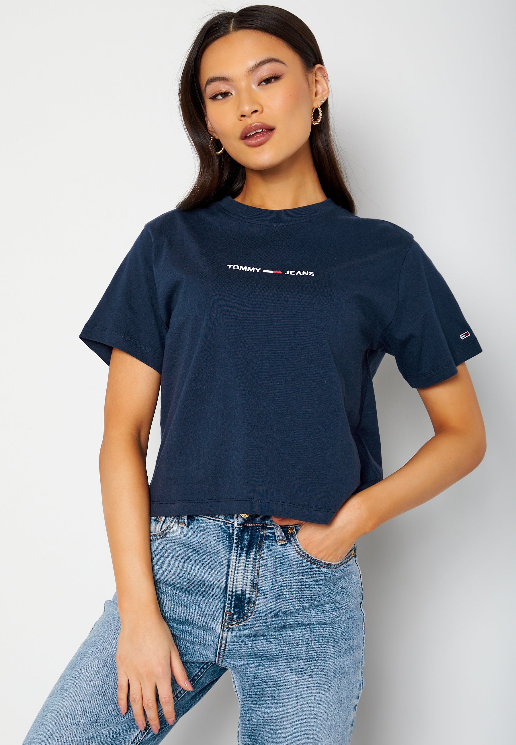 TOMMY JEANS Linear Logo Tee