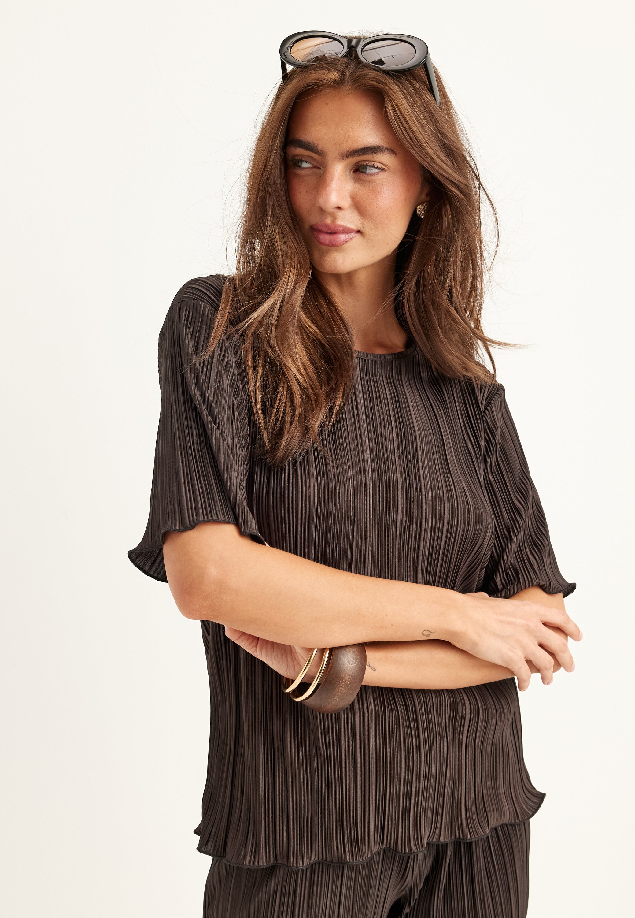BUBBLEROOM Short Sleeve Pleated Top
