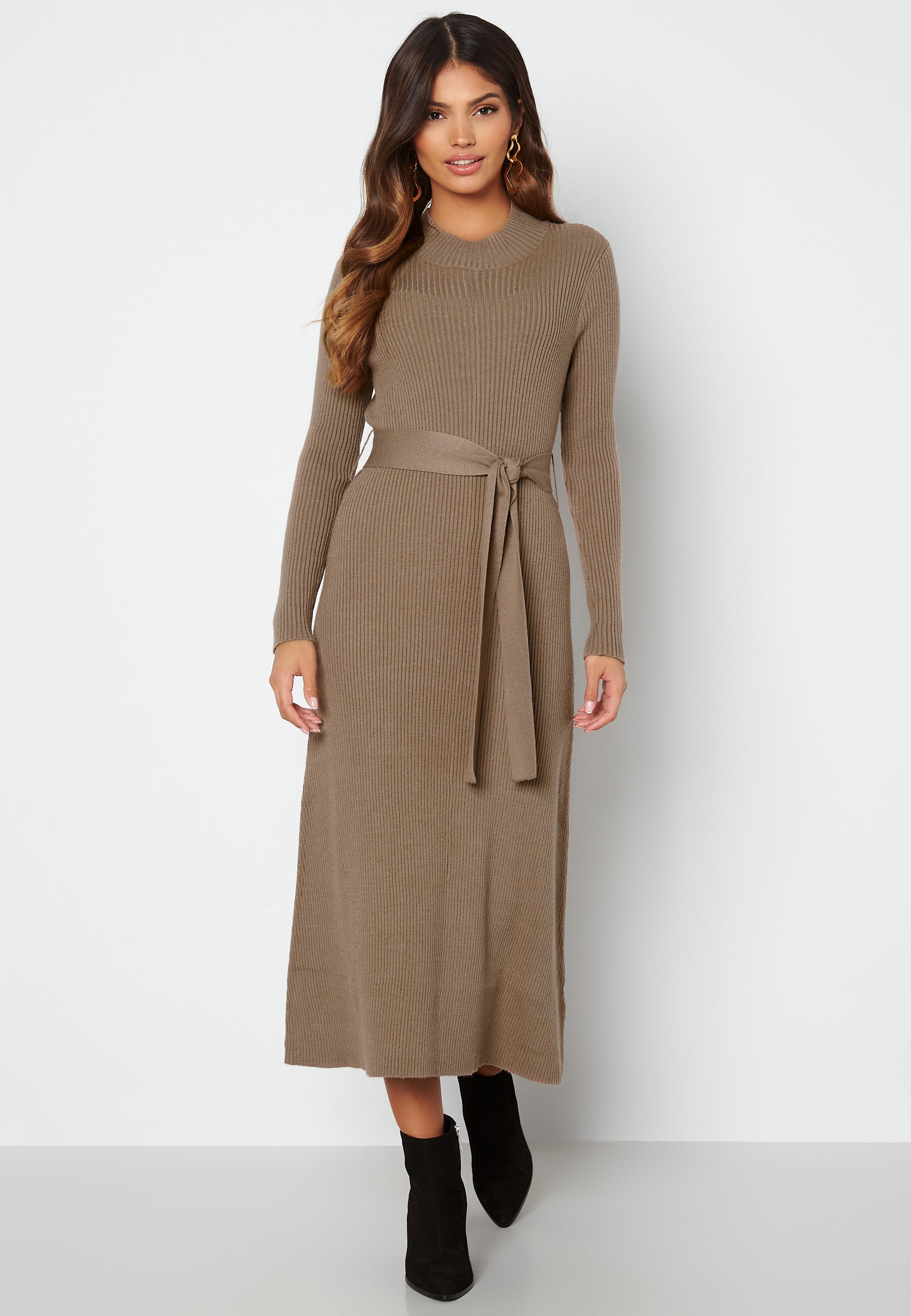 Happy Holly Brooklyn midi knitted dress