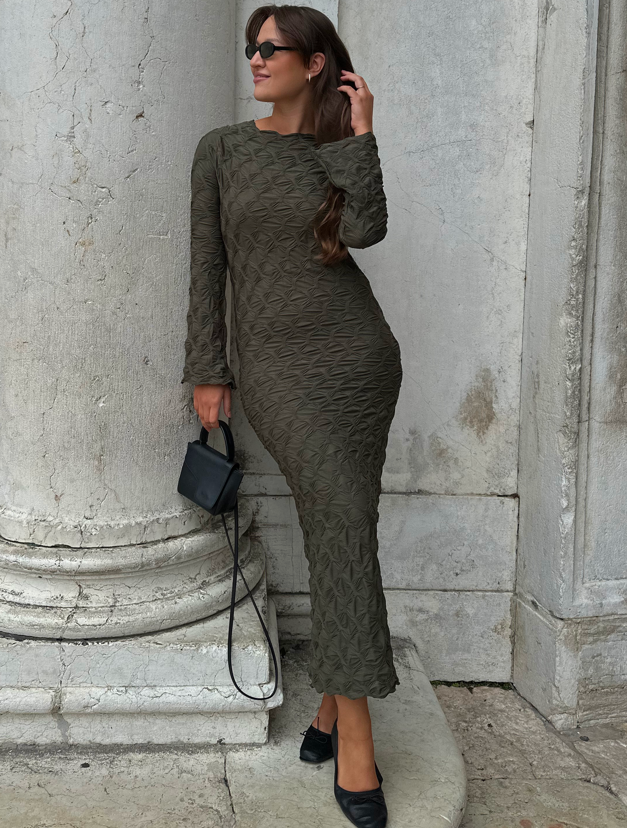 BUBBLEROOM Structure Long Sleeve Midi Dress