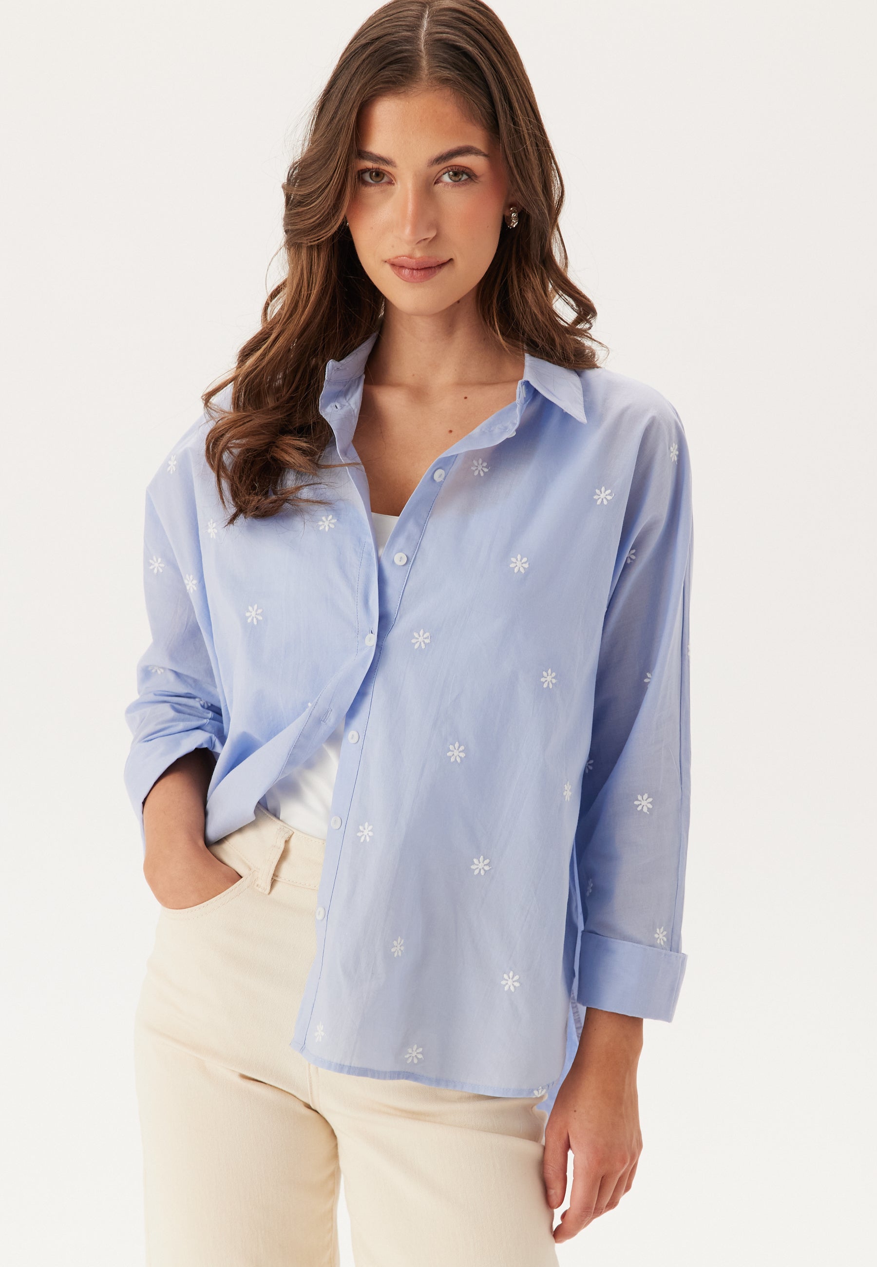 ONLY Onlnew Lina Grace Ls Emb Shirt