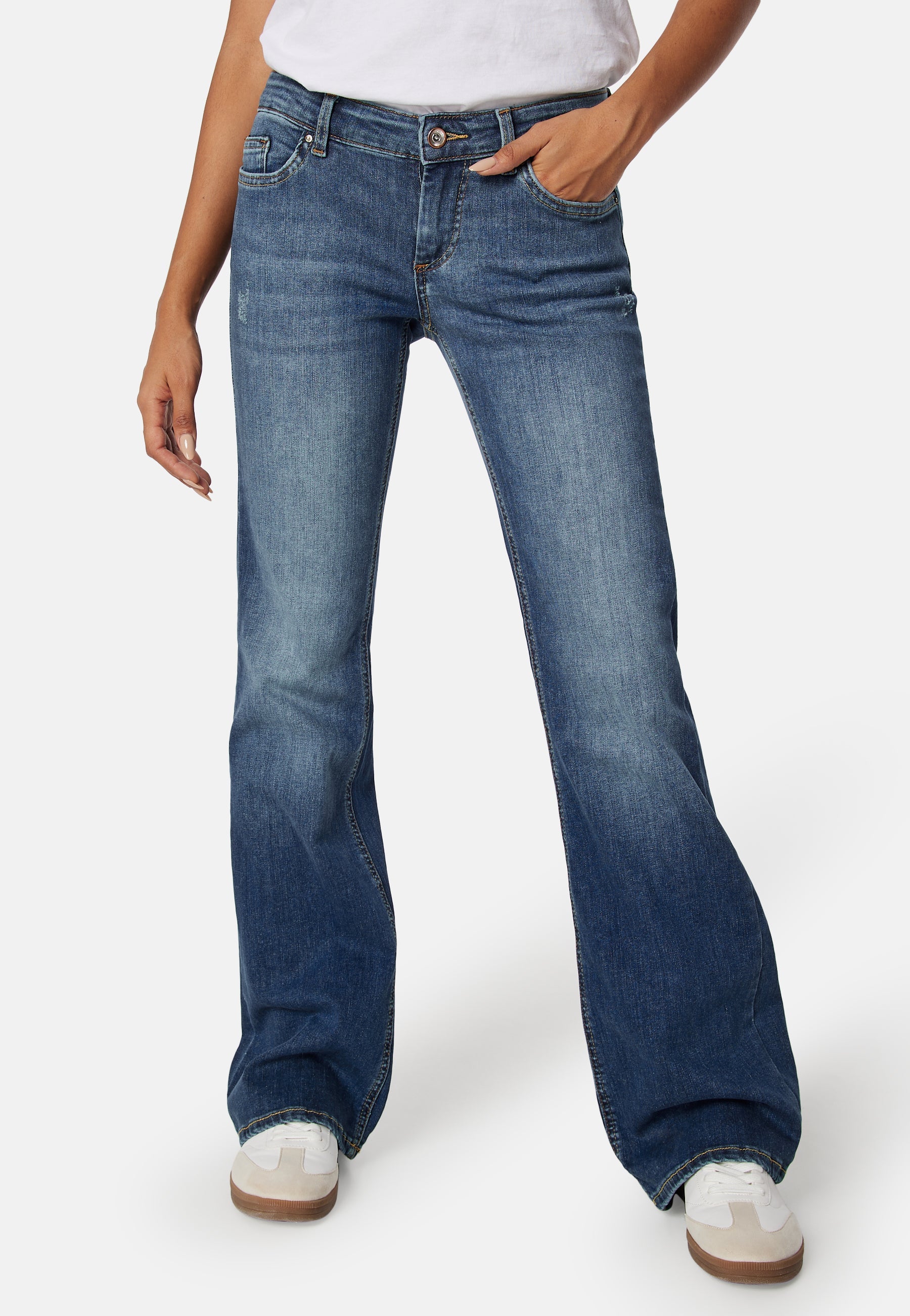 ONLY Blush Low Waist Flared Denim