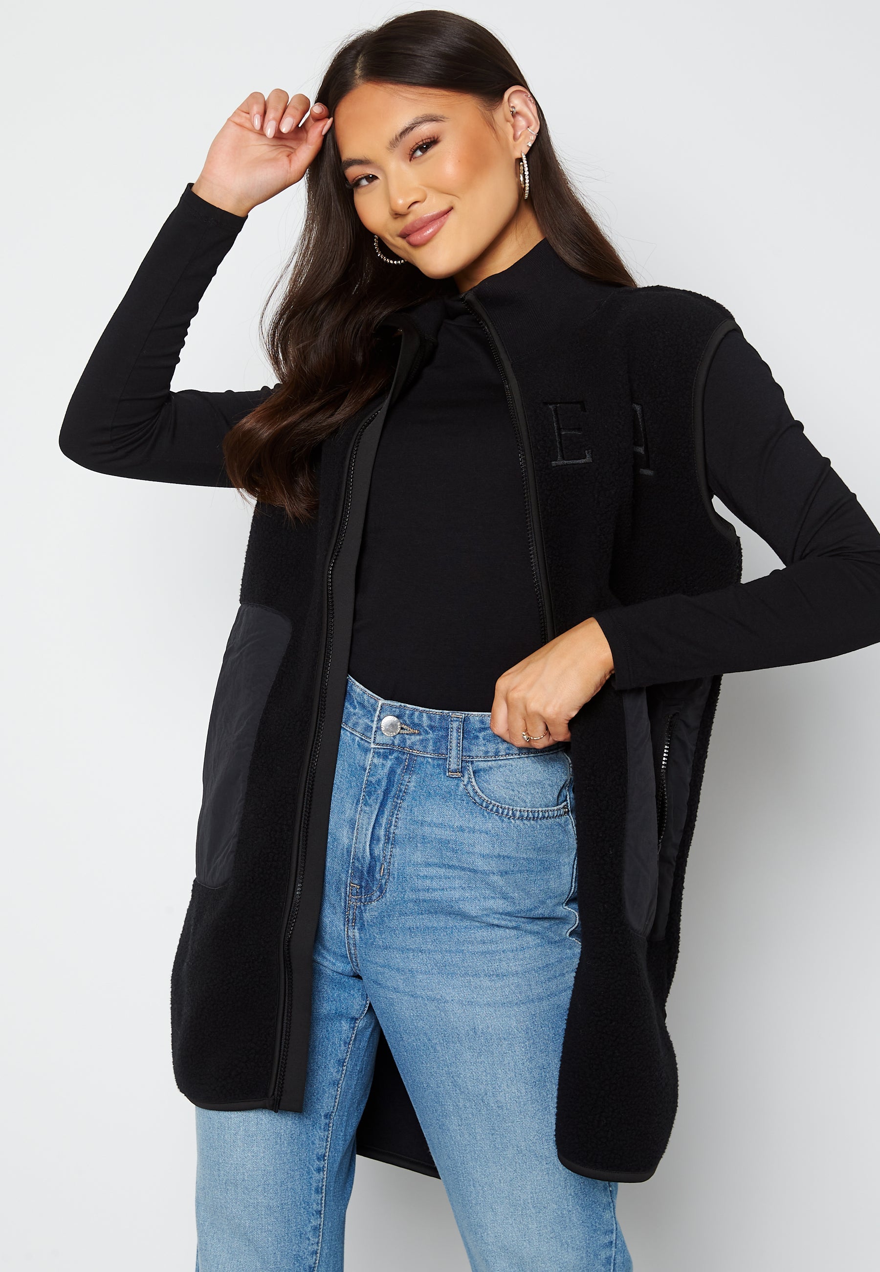 Svea W. Pile Vest
