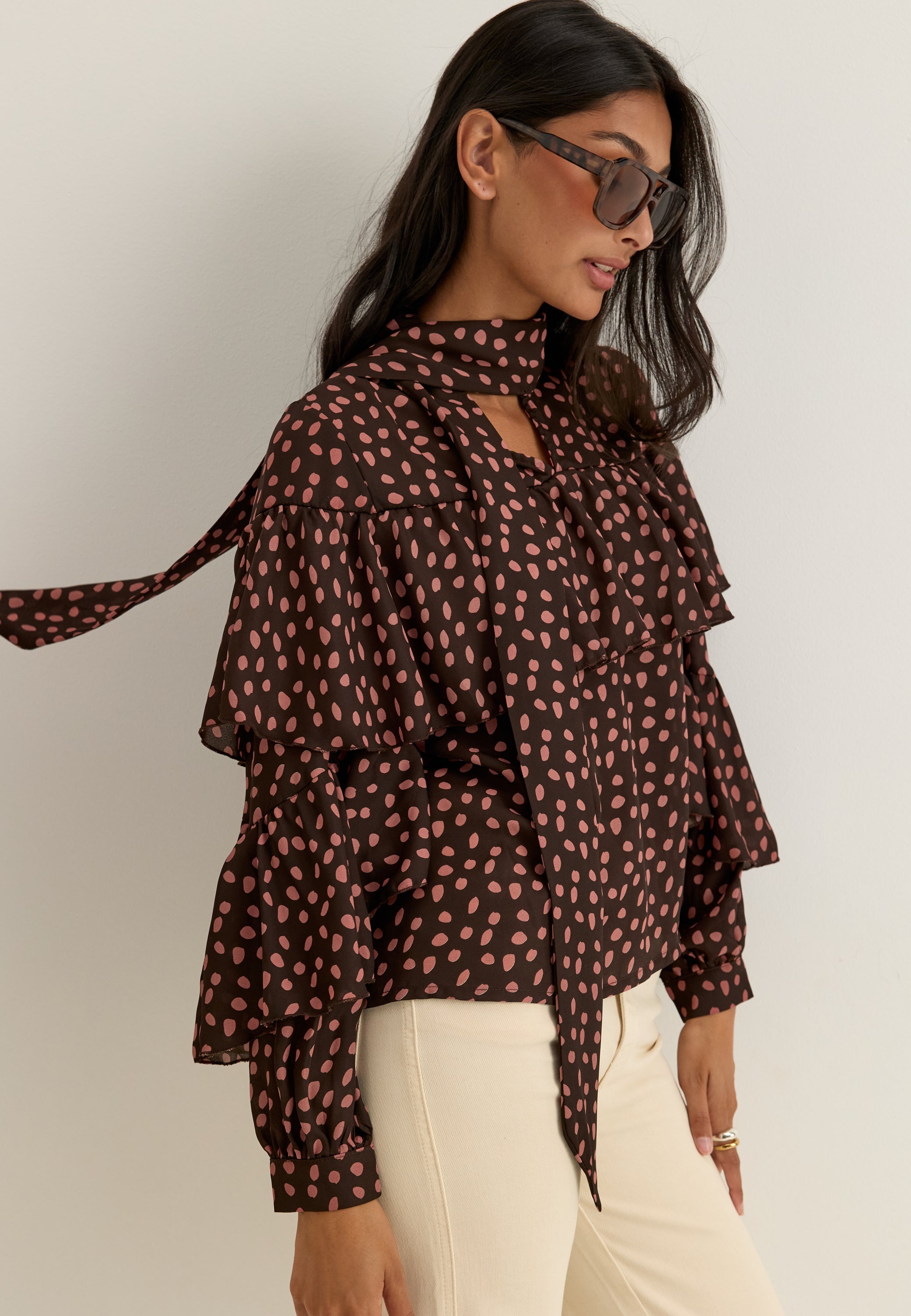 BUBBLEROOM Flounce Tie Blouse