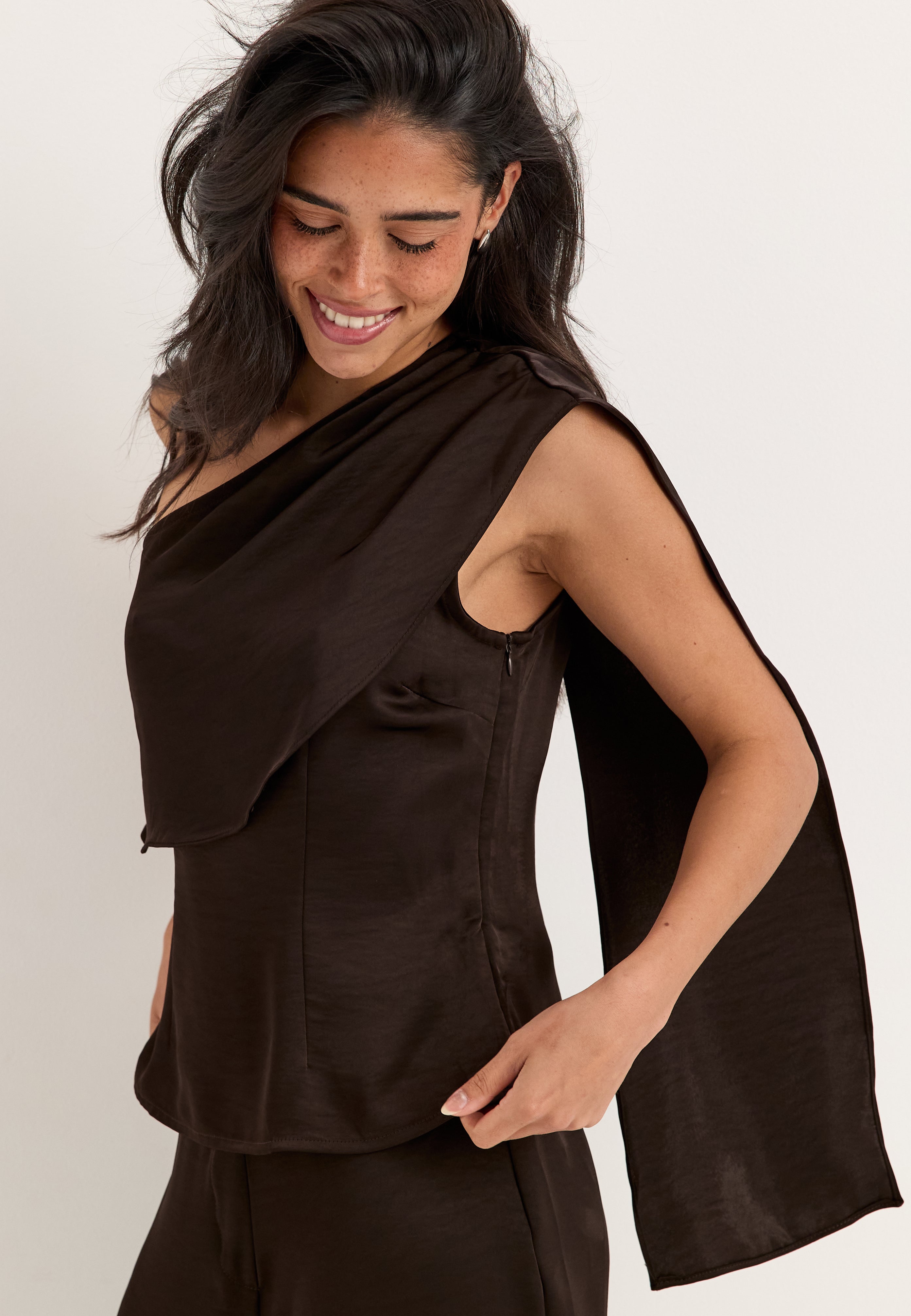 BUBBLEROOM Satin One Shoulder Blouse