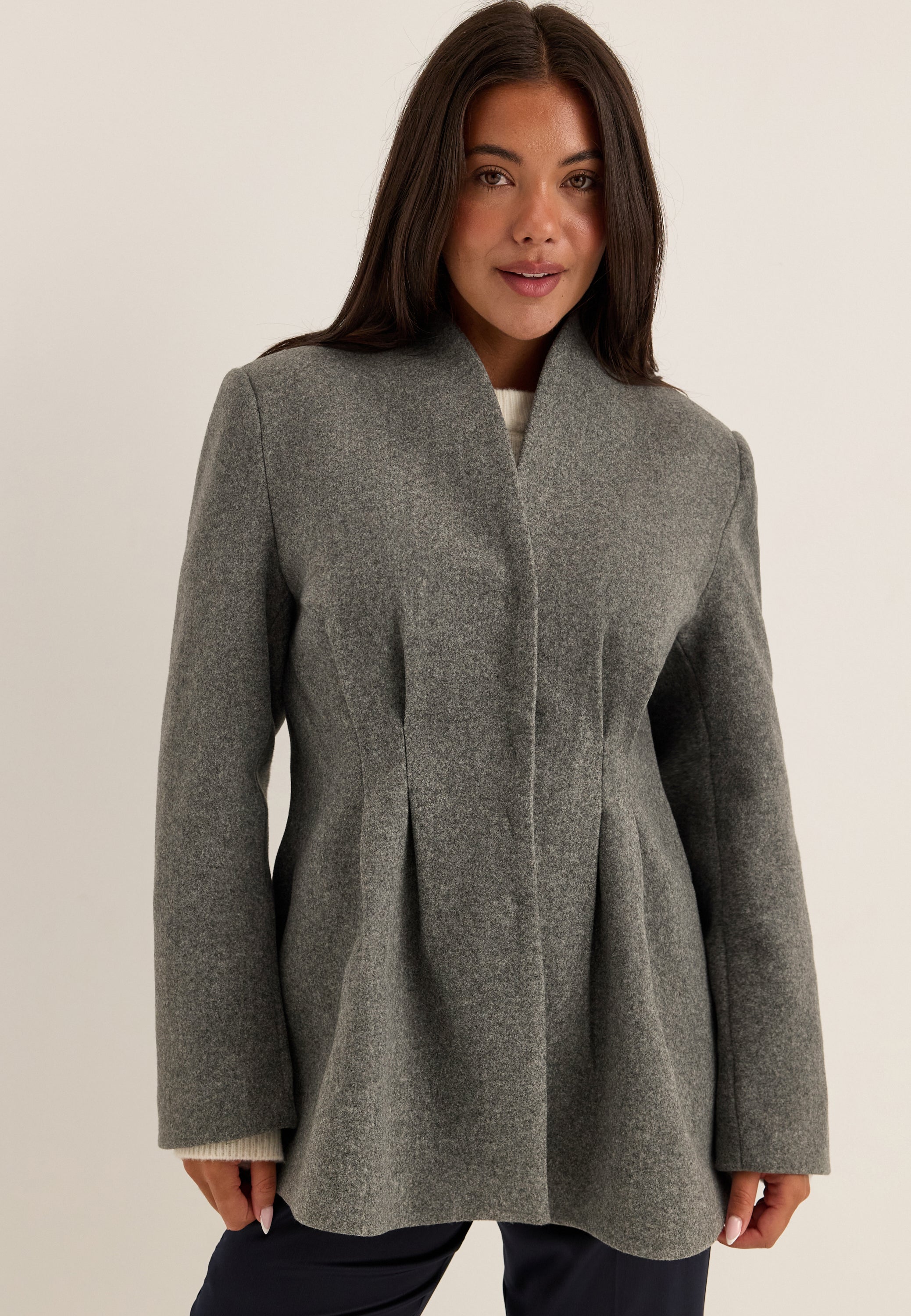 BUBBLEROOM Shaped Short Coat