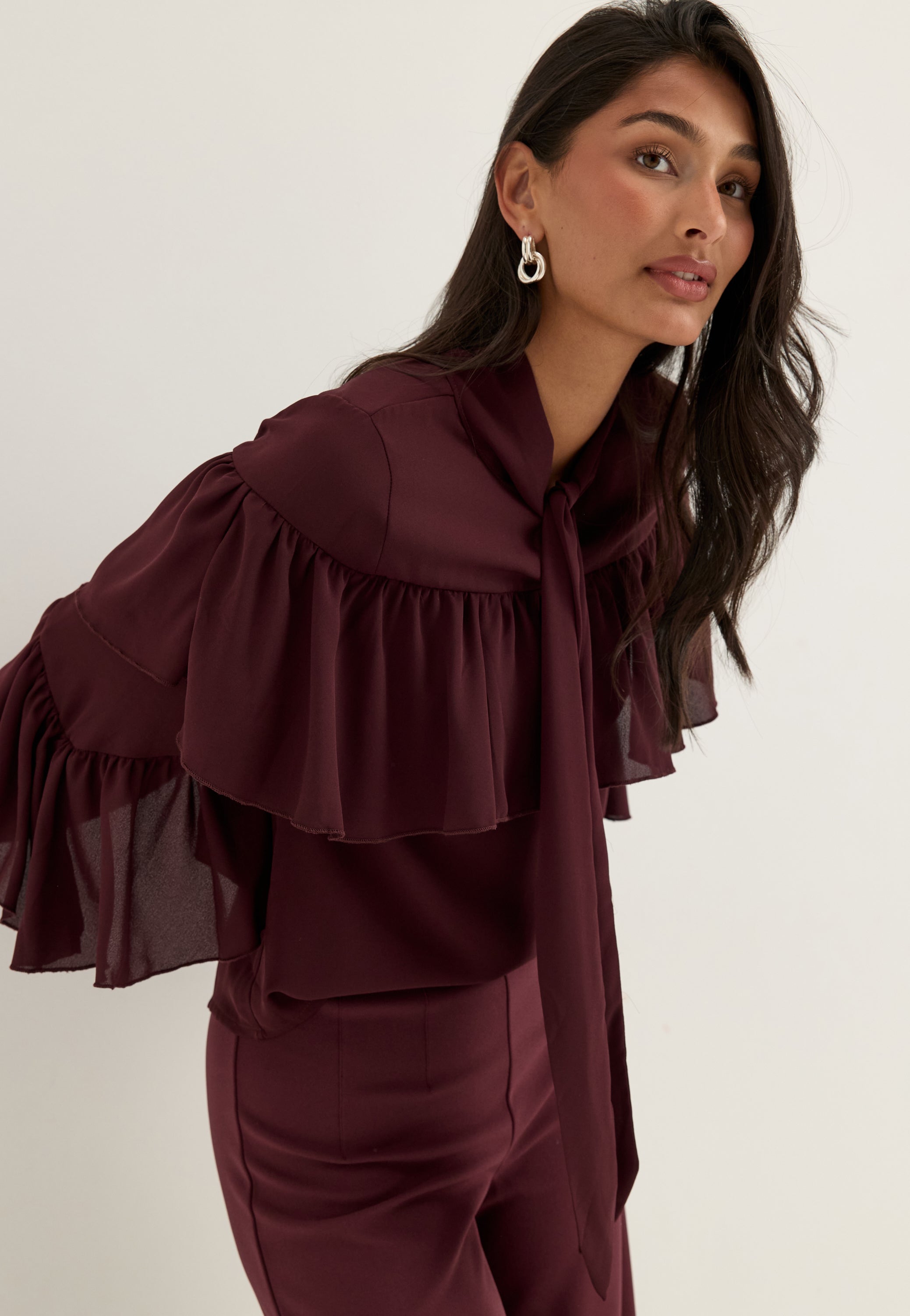 BUBBLEROOM Flounce Tie Blouse