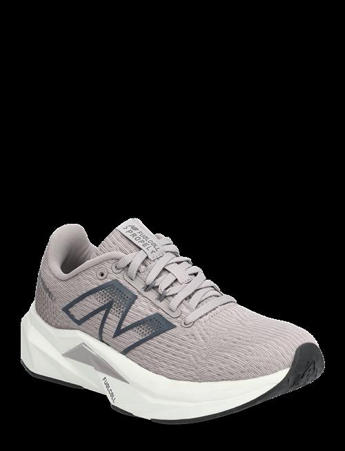 New Balance | New Balance Fuelcell Propel V5 | 37
