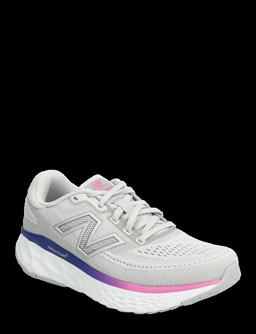 New Balance | New Balance Freshfoam Evoz V4 | 37.5