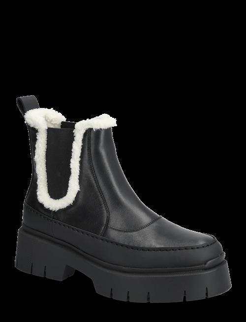 HUGO | Kris_Chbootie_Frlt | 39