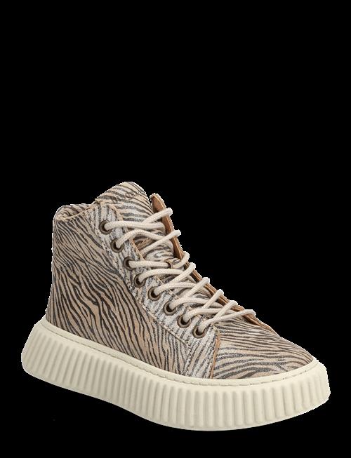Bisgaard | Bisgaard Debbie L | 31