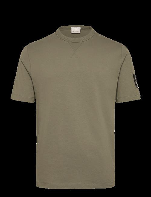 Calvin Klein Jeans | Badge Regular Tee | XS