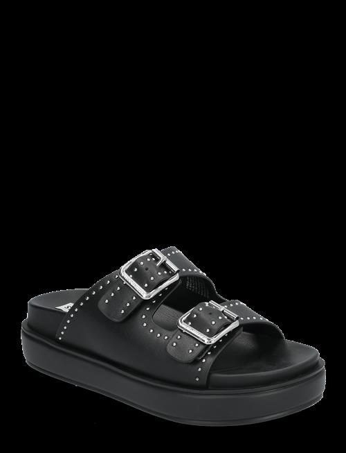Steve Madden | Freelance Slides | 40