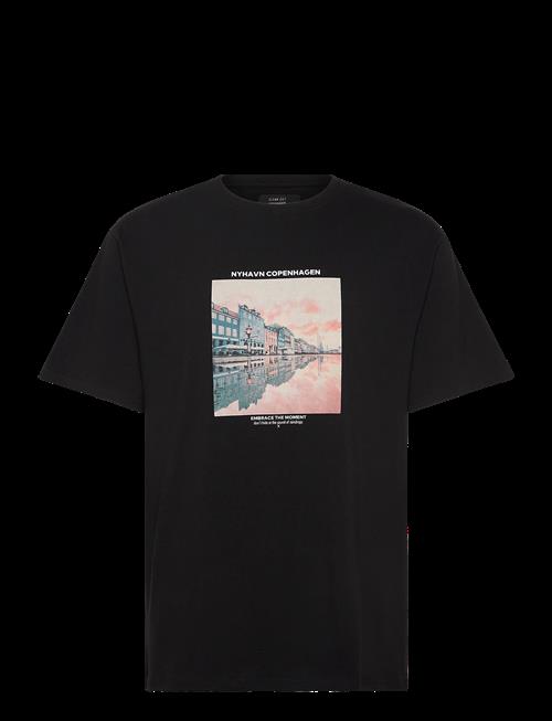 Clean Cut Copenhagen | Rainy Copenhagen Organic T-Shirt | L