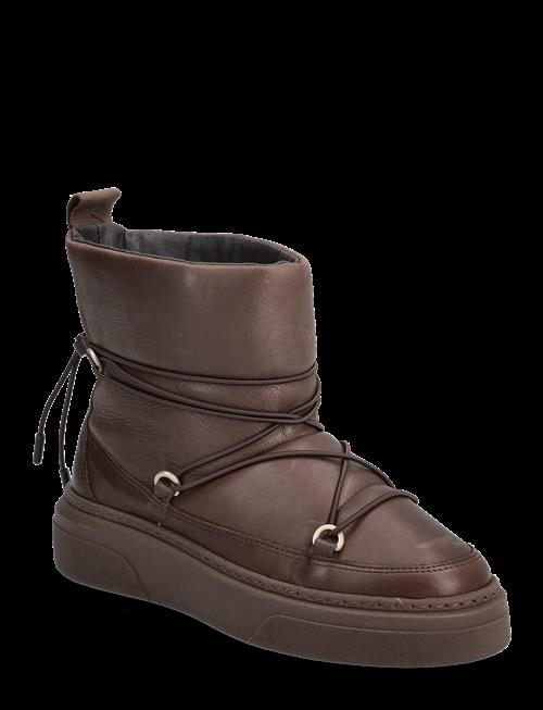 Pavement | Isolde C | 40