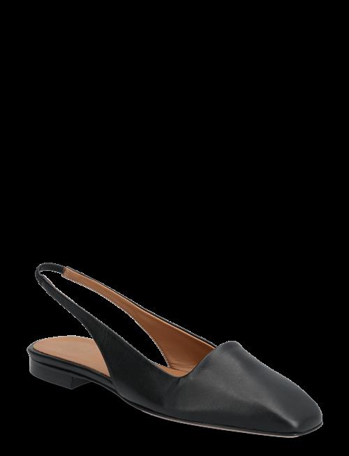 ATP Atelier | Plesio Black Nappa | 38
