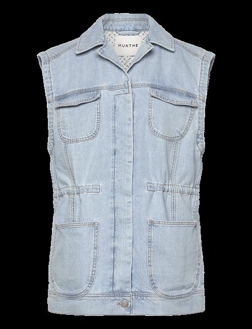 Munthe | Usami | 40