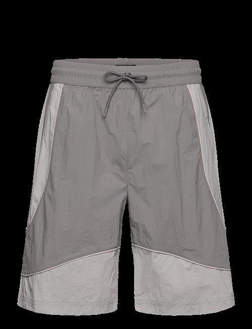 HAN Kjøbenhavn | Panelled Track Shorts | 46