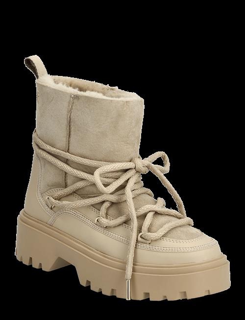 Tommy Hilfiger | Real Shearling Laceup Snowboot | 38