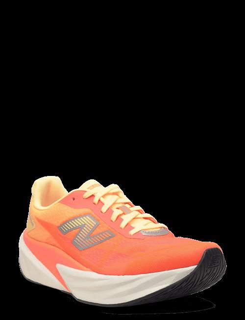 New Balance | New Balance Fuelcell Rebel V5 | 43