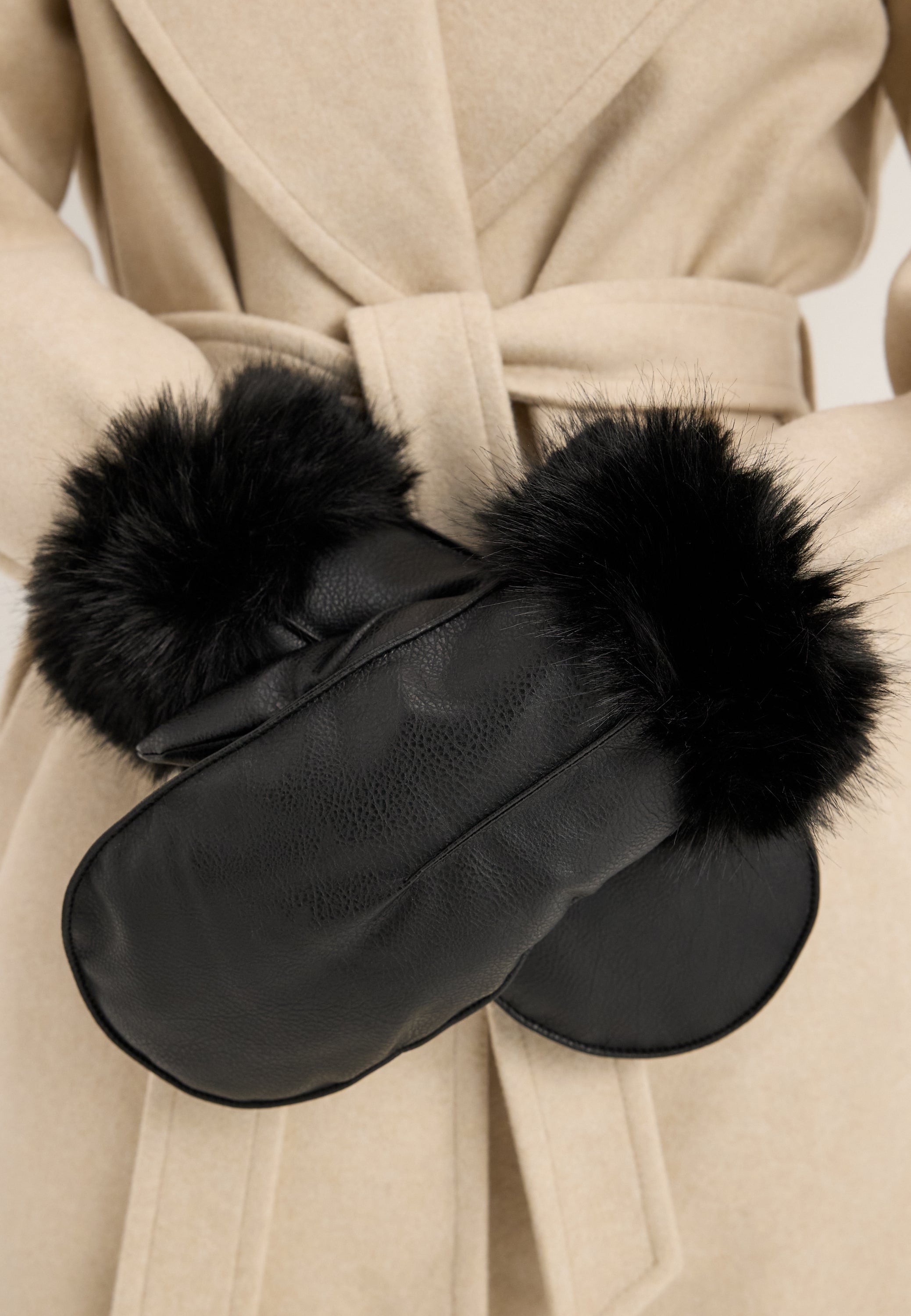 Object Collectors Item Objjune Mittens Div