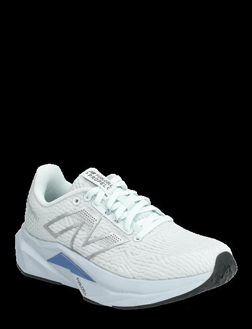 New Balance | New Balance Fuelcell Propel V5 | 40