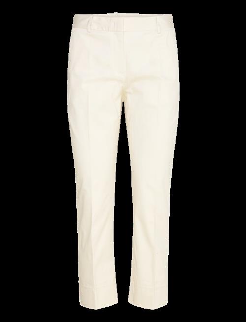 BOSS | Tapria-Crop2 | 34