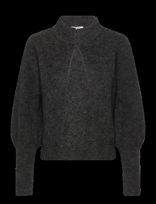 Claire Woman | Cwchelsea | 44